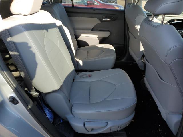 5TDHZRBH7LS509410 - 2020 TOYOTA HIGHLANDER XLE SILVER photo 11