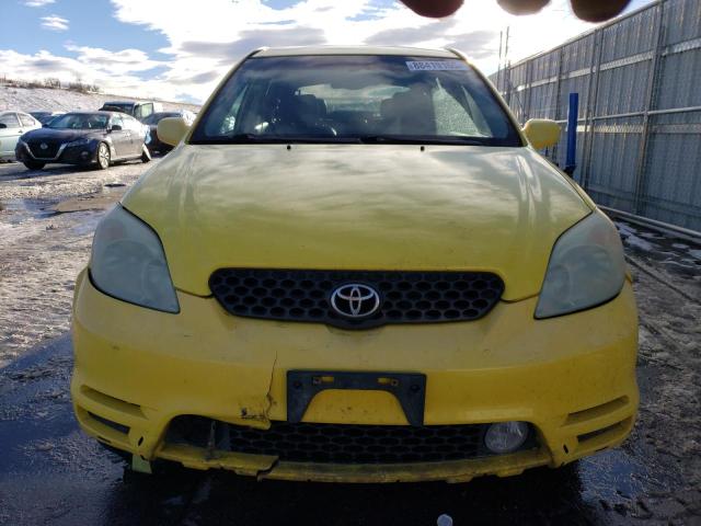 2T1KR38E94C245519 - 2004 TOYOTA COROLLA MA XR YELLOW photo 5