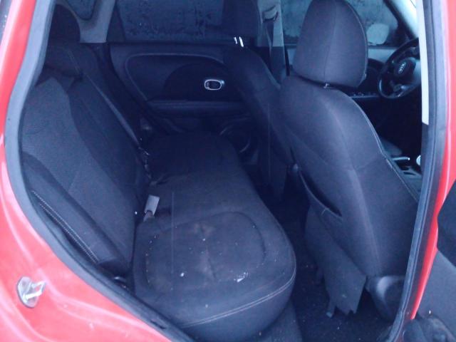 KNDJP3A53J7558977 - 2018 KIA SOUL + RED photo 10