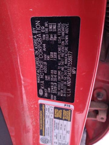 KNDJP3A53J7558977 - 2018 KIA SOUL + RED photo 13