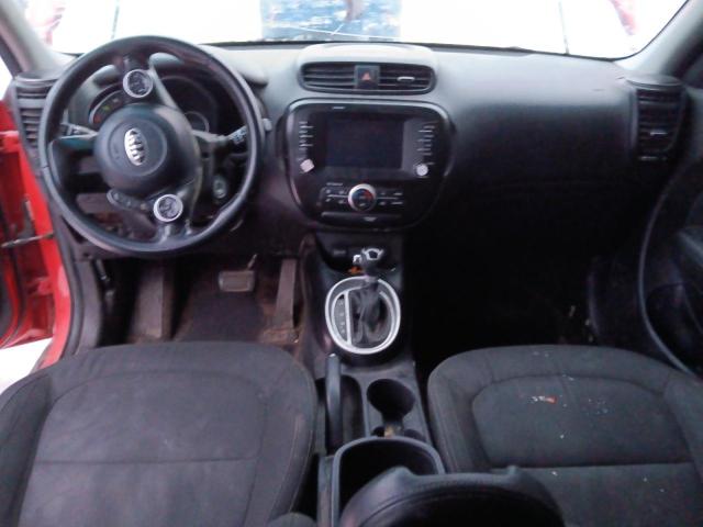 KNDJP3A53J7558977 - 2018 KIA SOUL + RED photo 8