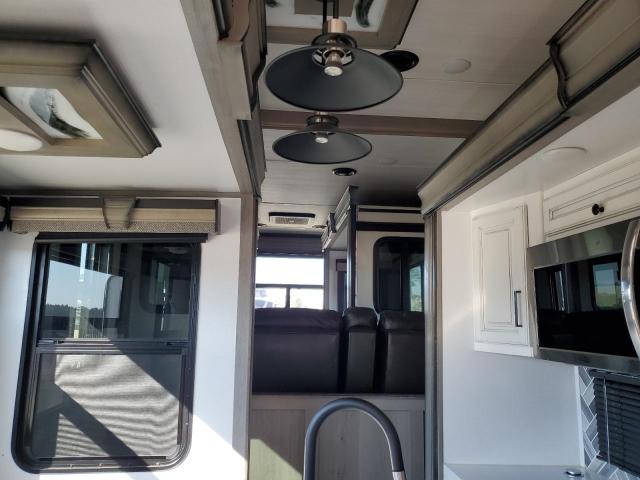 4YDFM0T28N4702091 - 2022 KEYSTONE TRAILER CREAM photo 6