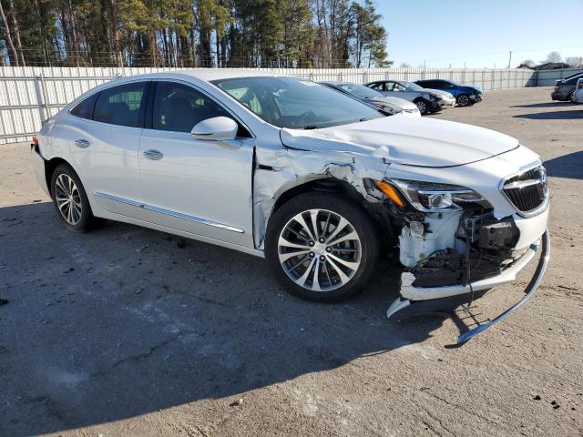 1G4ZP5SS7JU144889 - 2018 BUICK LACROSSE ESSENCE WHITE photo 4