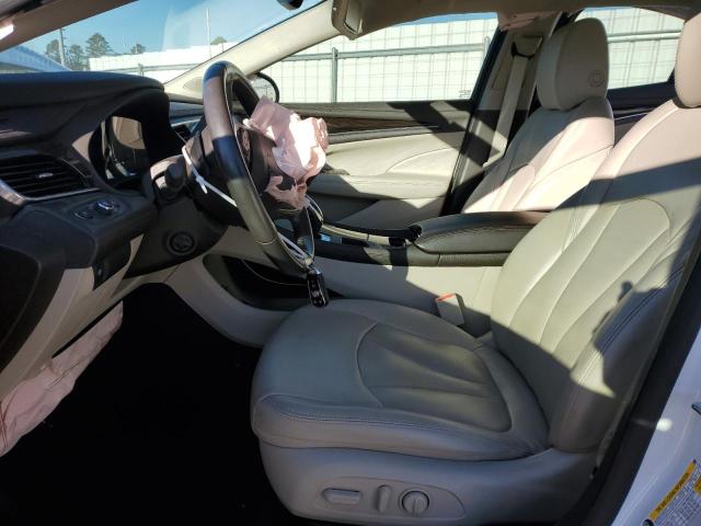 1G4ZP5SS7JU144889 - 2018 BUICK LACROSSE ESSENCE WHITE photo 7