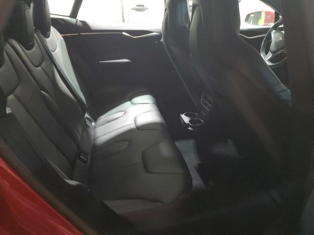 5YJSA1E29GF164073 - 2016 TESLA MODEL S RED photo 11