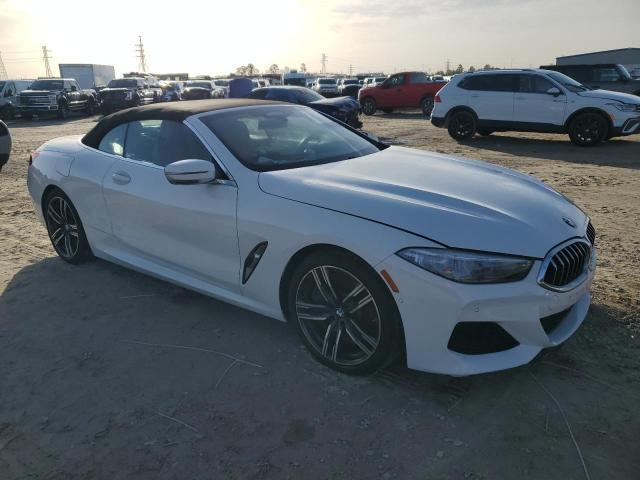 WBAFY4C53KBX29650 - 2019 BMW M850XI WHITE photo 4