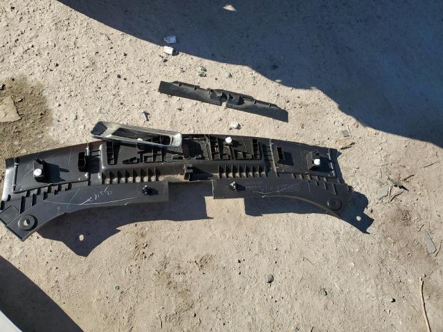 3GYFNFE36FS639643 - 2015 CADILLAC SRX PERFORMANCE COLLECTION SILVER photo 13