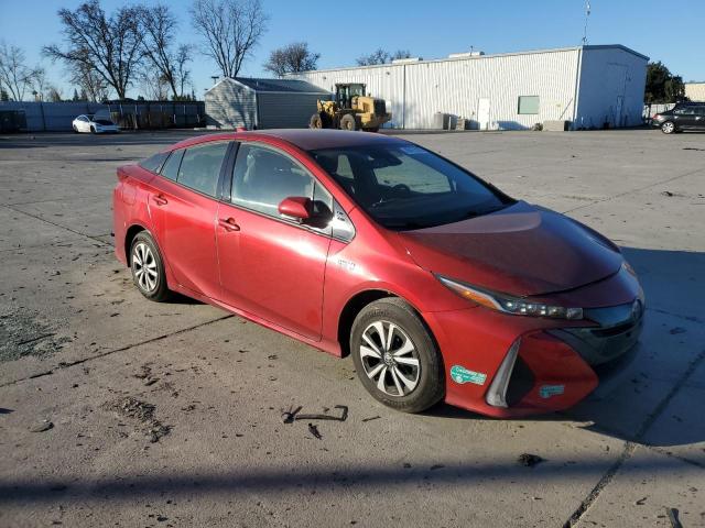 JTDKARFP5H3052040 - 2017 TOYOTA PRIUS PRIM წითელი ფოტო 4
