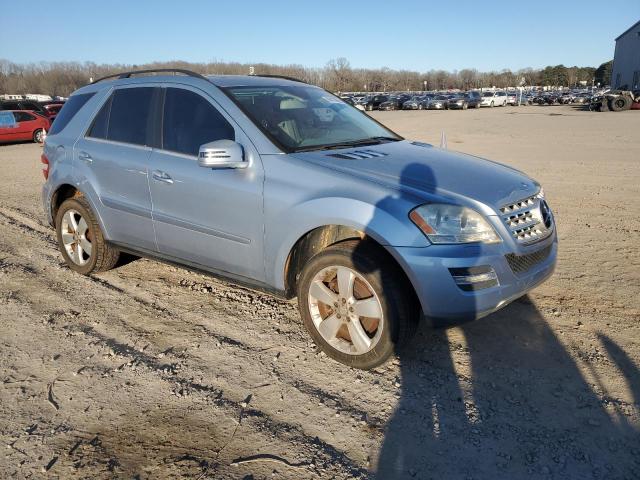 4JGBB8GB7BA684997 - 2011 MERCEDES-BENZ ML 350 4MATIC BLUE photo 4