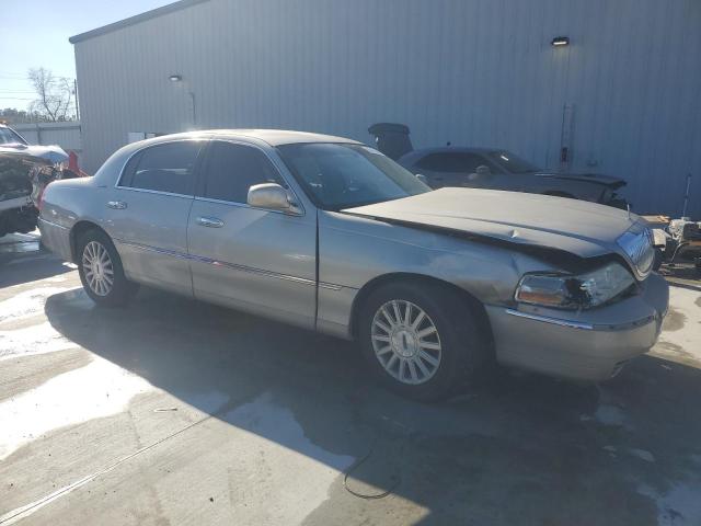 1LNHM81W24Y634969 - 2004 LINCOLN TOWN CAR EXECUTIVE Brun photo 4