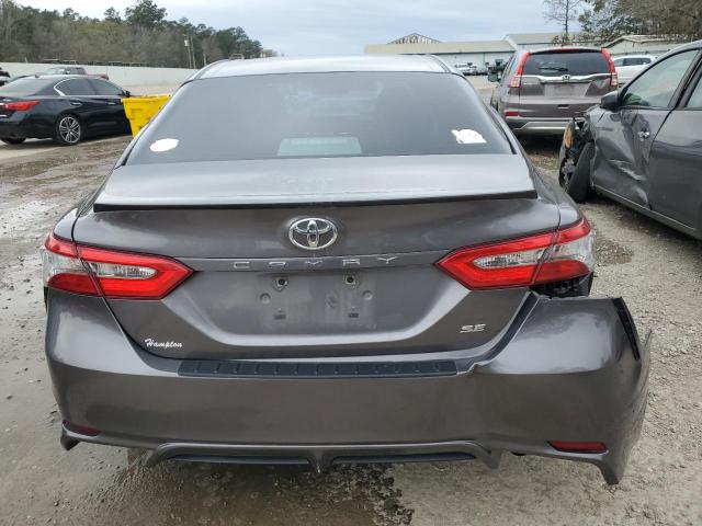 4T1B11HK1JU143434 - 2018 TOYOTA CAMRY L GRAY photo 6