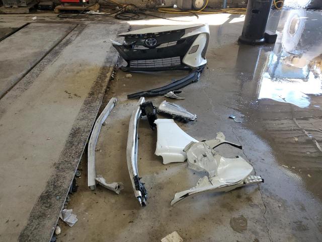 JTDKARFP3H3008523 - 2017 TOYOTA PRIUS PRIM თეთრი ფოტო 12