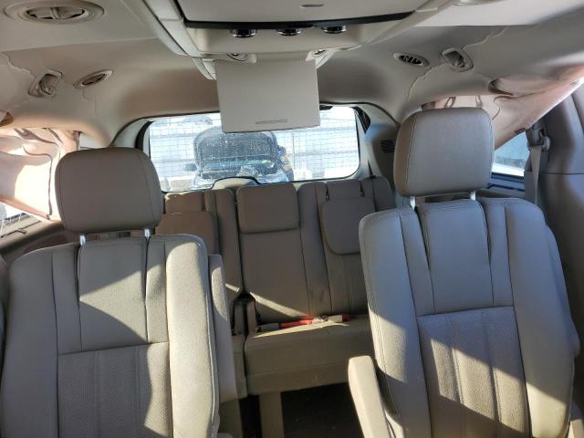 2C4RC1CG0GR119759 - 2016 CHRYSLER TOWN & COU TOURING L WHITE photo 10