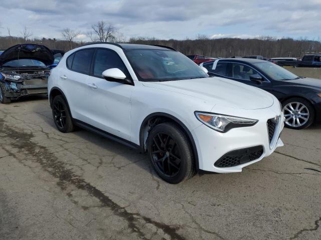 ZASPAKBN6K7C31762 - 2019 ALFA ROMEO STELVIO TI Սպիտակ լուսանկար 4