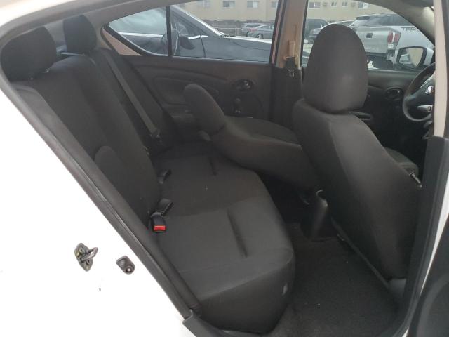 3N1CN7AP6KL839436 - 2019 NISSAN VERSA S WHITE photo 10