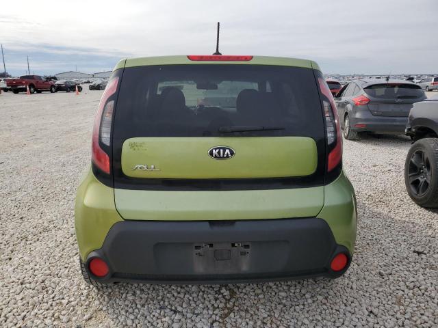 KNDJP3A56F7784440 - 2015 KIA SOUL + GREEN photo 6