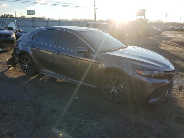 4T1G11AK3RU904928 - 2024 TOYOTA CAMRY SE NIGHT SHADE GRAY photo 4