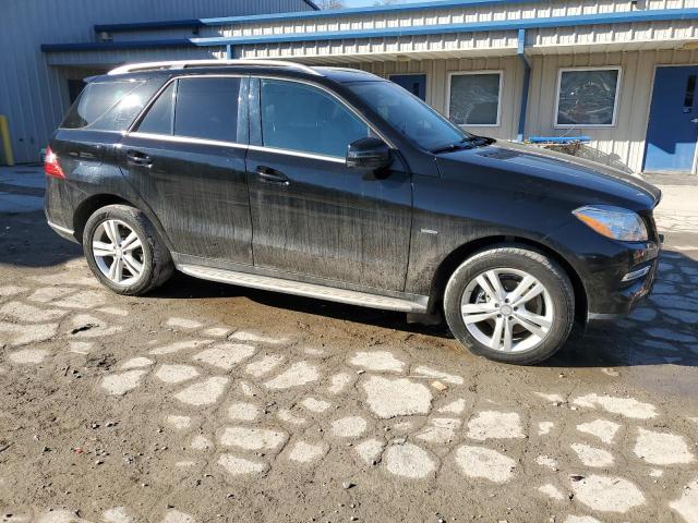 4JGDA5HB0CA040364 - 2012 MERCEDES-BENZ ML 350 4MATIC BLACK photo 4
