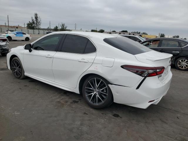 4T1T11AK8RU841761 - 2024 TOYOTA CAMRY SE NIGHT SHADE WHITE photo 2