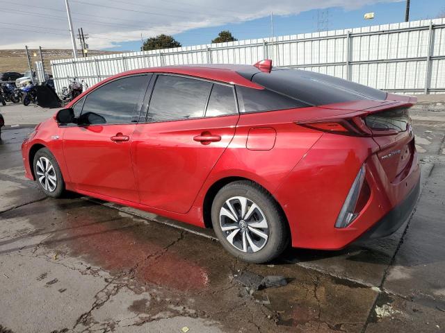 JTDKARFP6H3013215 - 2017 TOYOTA PRIUS PRIM RED photo 2
