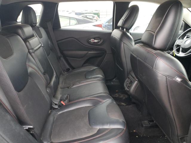 1C4PJMBB6HW519113 - 2017 JEEP CHEROKEE TRAILHAWK SILVER photo 11