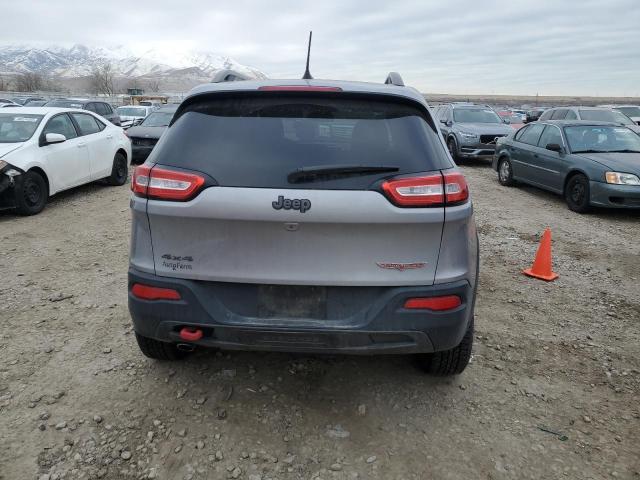 1C4PJMBB6HW519113 - 2017 JEEP CHEROKEE TRAILHAWK SILVER photo 6