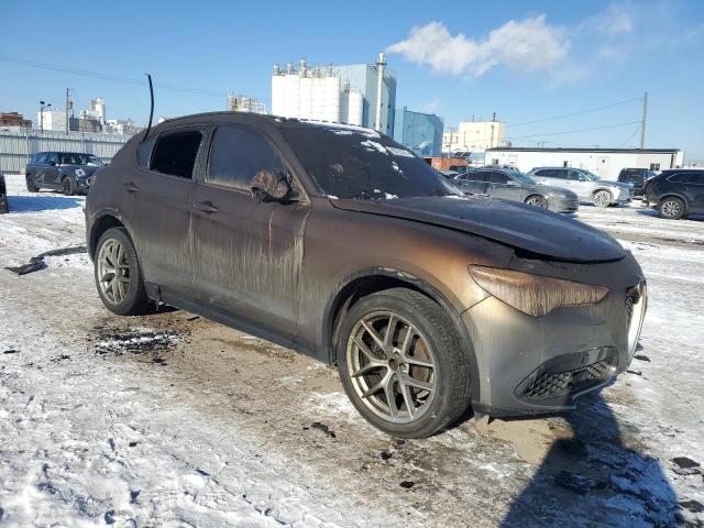 ZASFAKNN0J7B65232 - 2018 ALFA ROMEO STELVIO TI SPORT GRAY photo 4