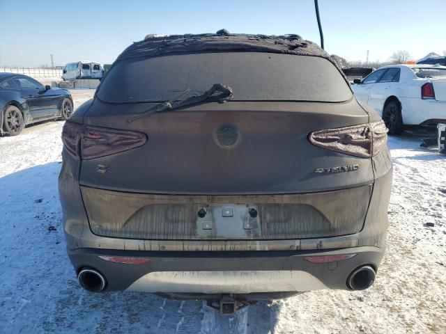 ZASFAKNN0J7B65232 - 2018 ALFA ROMEO STELVIO TI SPORT GRAY photo 6