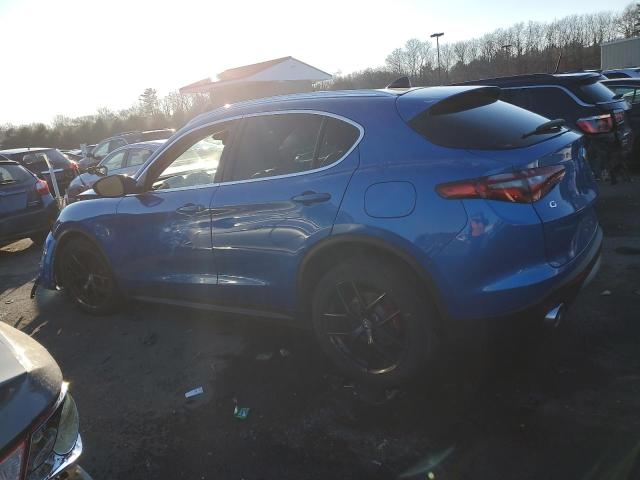 ZASPAKBN1K7C51238 - 2019 ALFA ROMEO STELVIO TI BLUE photo 2