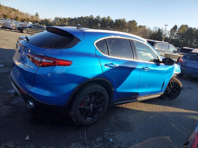 ZASPAKBN1K7C51238 - 2019 ALFA ROMEO STELVIO TI BLUE photo 3