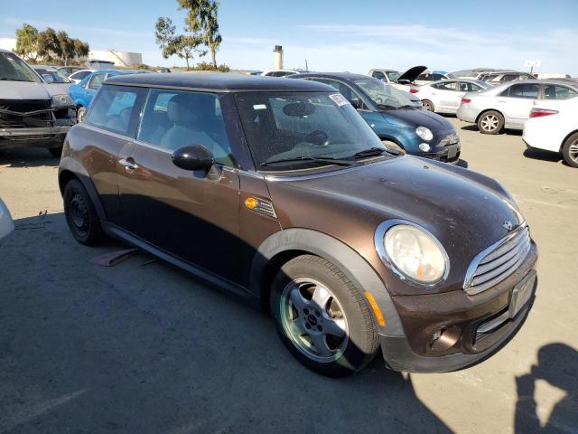 WMWSU3C50BT091615 - 2011 MINI COOPER BROWN photo 4