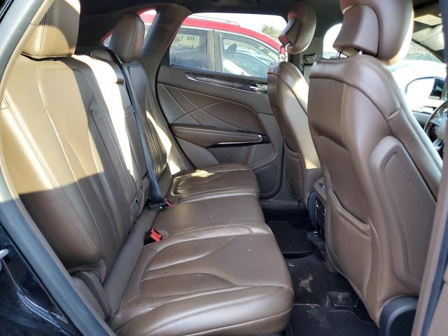 5LMTJ3DH0HUL58076 - 2017 LINCOLN MKC RESERVE შავი ფოტო 11