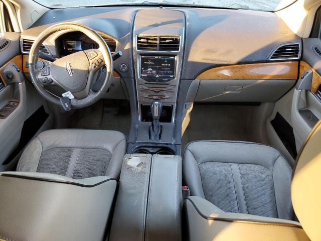 2LMDJ6JK8CBL14032 - 2012 LINCOLN MKX BLUE photo 8