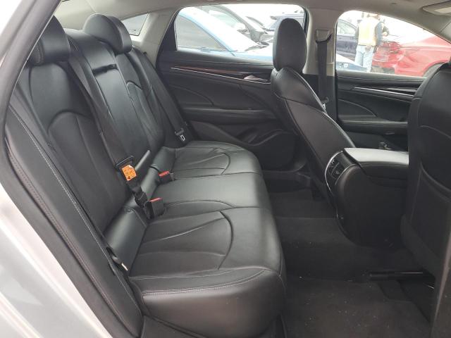 1G4ZP5SS6JU139666 - 2018 BUICK LACROSSE ESSENCE SILVER photo 10