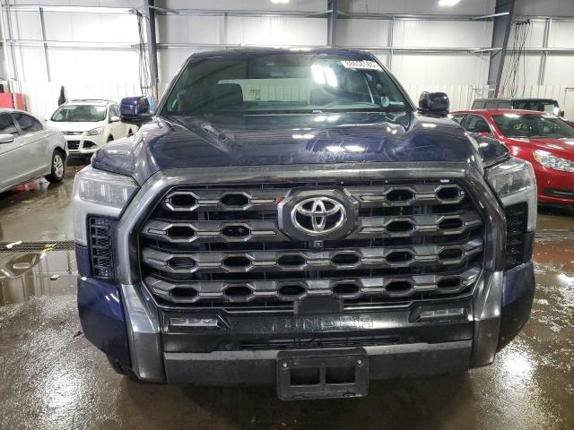 5TFNA5DB3NX010399 - 2022 TOYOTA TUNDRA CREWMAX PLATINUM ლურჯი ფოტო 5