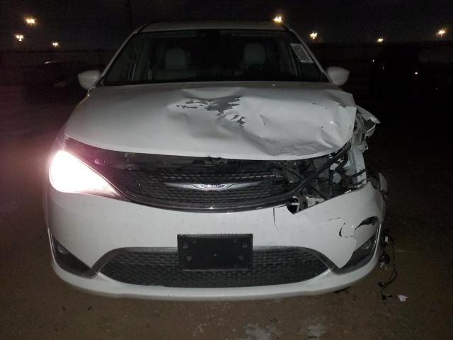 2C4RC1EG2JR340705 - 2018 CHRYSLER PACIFICA TOURING L PLUS WHITE photo 5