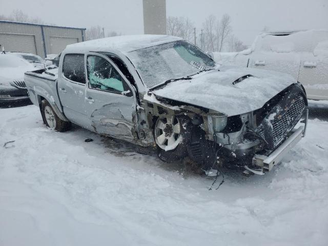 3TMJU4GN6BM125781 - 2011 TOYOTA TACOMA DOUBLE CAB PRERUNNER SILVER photo 4