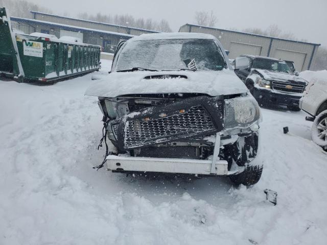 3TMJU4GN6BM125781 - 2011 TOYOTA TACOMA DOUBLE CAB PRERUNNER SILVER photo 5