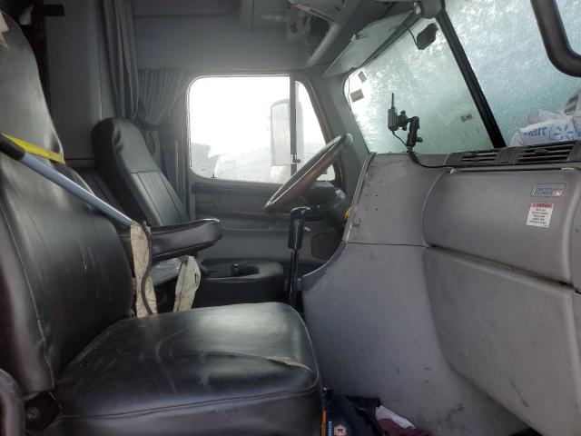 1FUJBBCK67LY02433 - 2007 FREIGHTLINER ALLEGRO BU ST120 RED photo 5