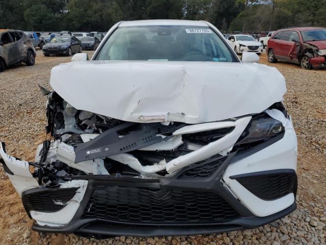 4T1G11AK0PU734511 - 2023 TOYOTA CAMRY SE NIGHT SHADE WHITE photo 5