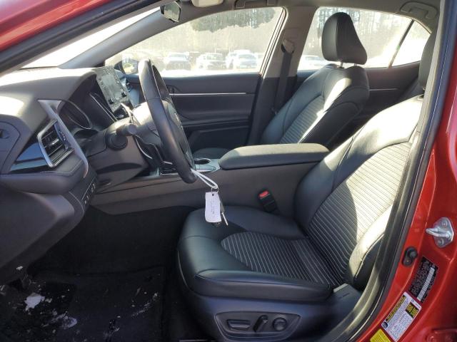 4T1G11AK8PU170834 - 2023 TOYOTA CAMRY SE NIGHT SHADE RED photo 7