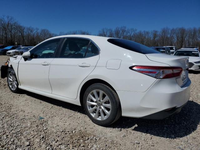 4T1B11HK0JU675645 - 2018 TOYOTA CAMRY L 白色 照片 2