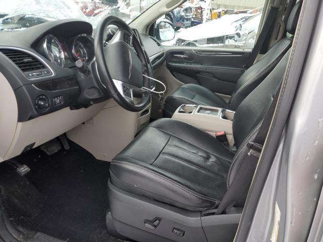 2C4RC1CG3DR589778 - 2013 CHRYSLER TOWN & COU TOURING L SILVER photo 7