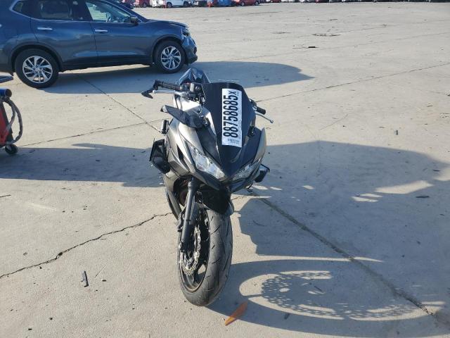 ML5EXER19PDA87472 - 2023 KAWASAKI EX650 R Черный фото 2