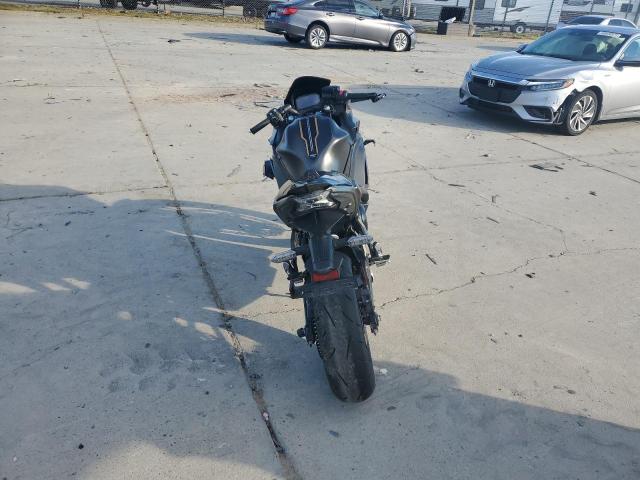 ML5EXER19PDA87472 - 2023 KAWASAKI EX650 R Черный фото 4