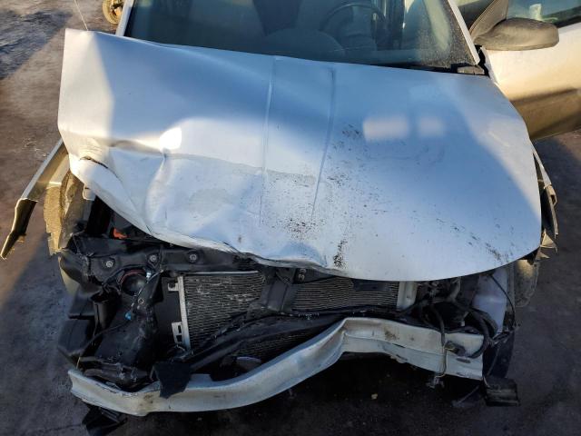 1G8AJ52F44Z141536 - 2004 SATURN ION LEVEL 2 SILVER photo 11