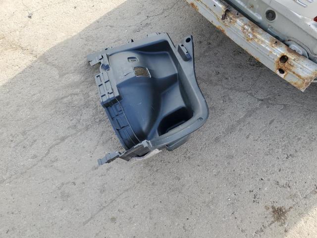 JTKJF5C75B3007089 - 2011 TOYOTA SCION TC 银色 照片 12