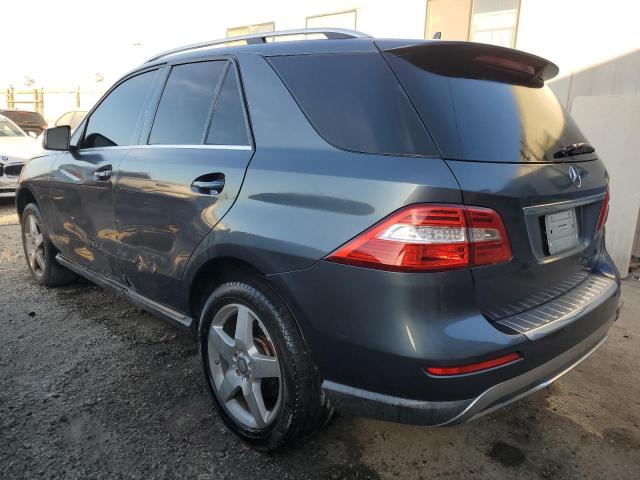 4JGDA5HB0CA044365 - 2012 MERCEDES-BENZ ML 350 4MATIC GRAY photo 2
