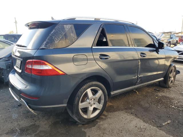 4JGDA5HB0CA044365 - 2012 MERCEDES-BENZ ML 350 4MATIC GRAY photo 3
