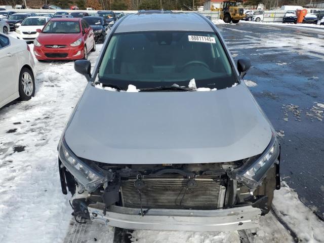 2T3F1RFV2NW311222 - 2022 TOYOTA RAV4 LE SILVER photo 5